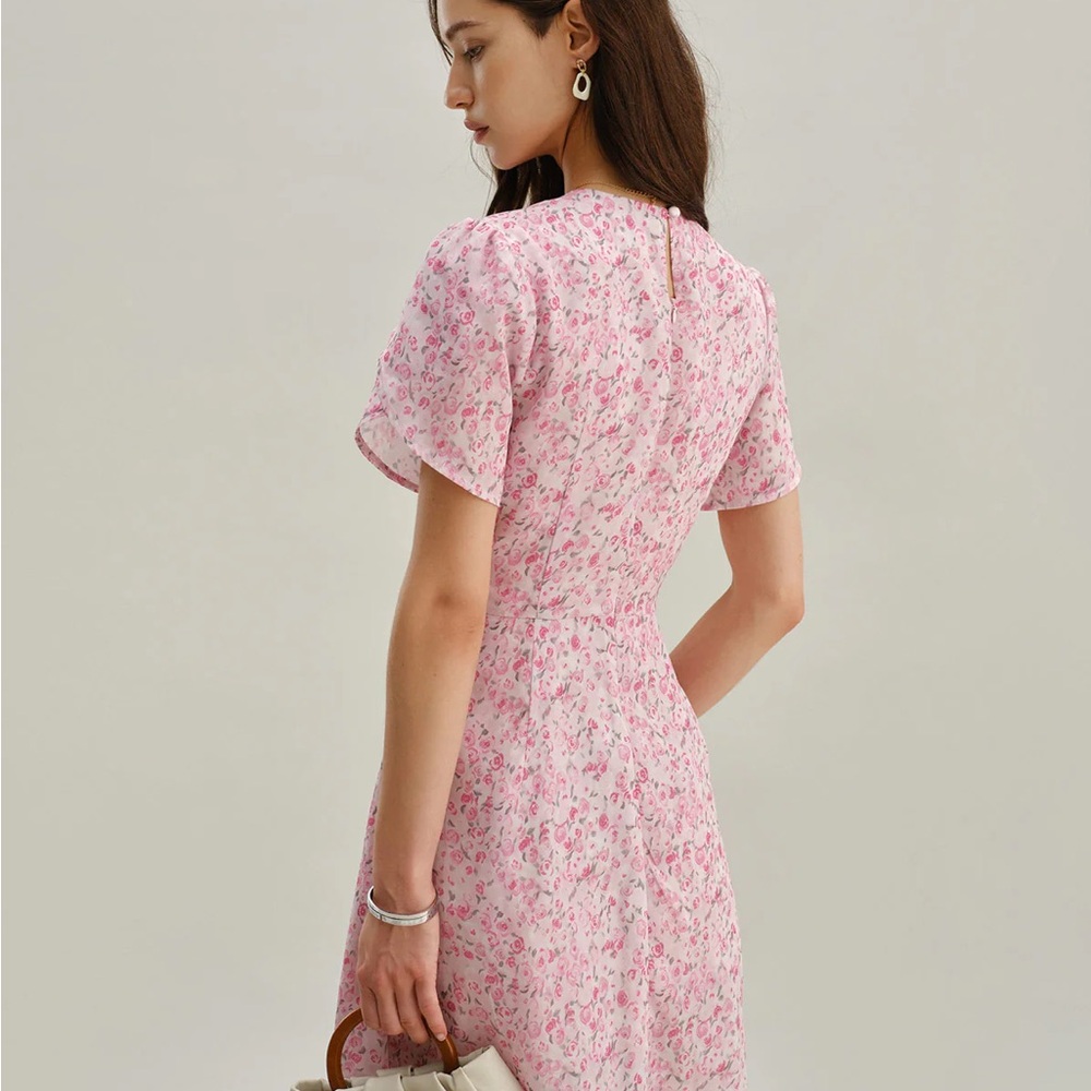Pink Floral Round Neck Pleated Mini Dress - Picture 3 of 8